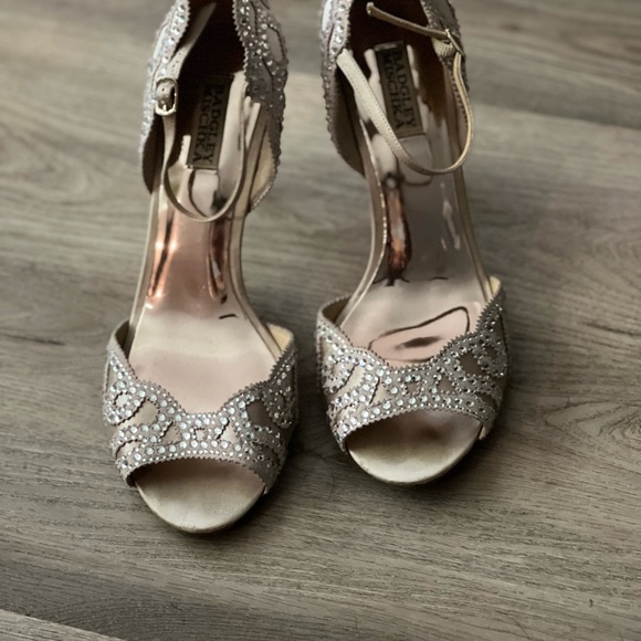 Bagley Mishka- Gillian pump- champagne color, beautiful heels, size 9 1/2 - Picture 9 of 9